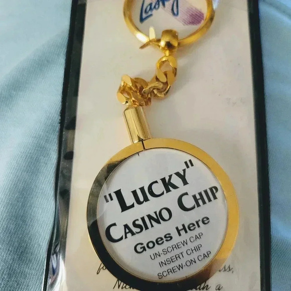Christy Garrison Vegas Lucky Casino Chip Keychain - Picture 2 of 3